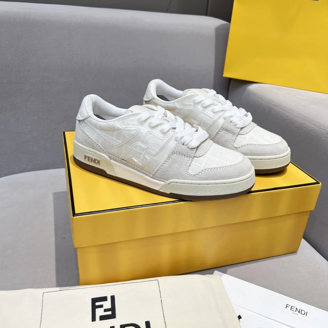 Fendi Sneakers — 852df372