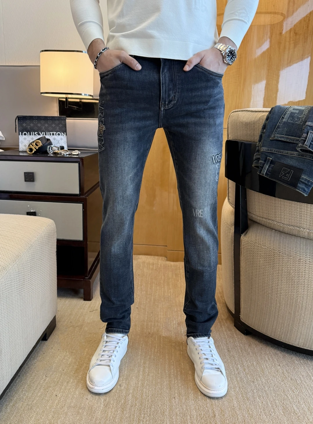 Versace Jeans — 7cfb7bf5