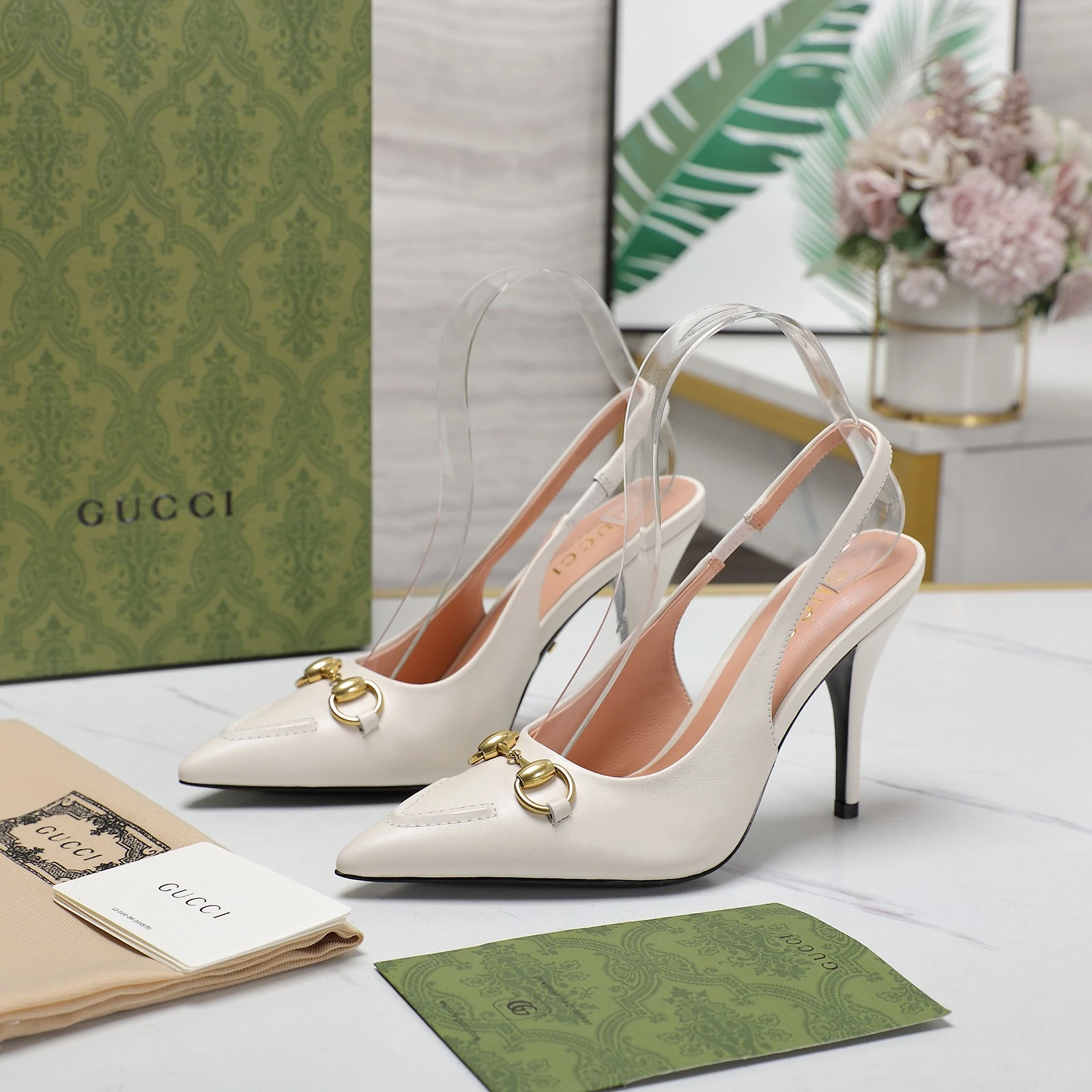 Gucci Sandals — b086e947