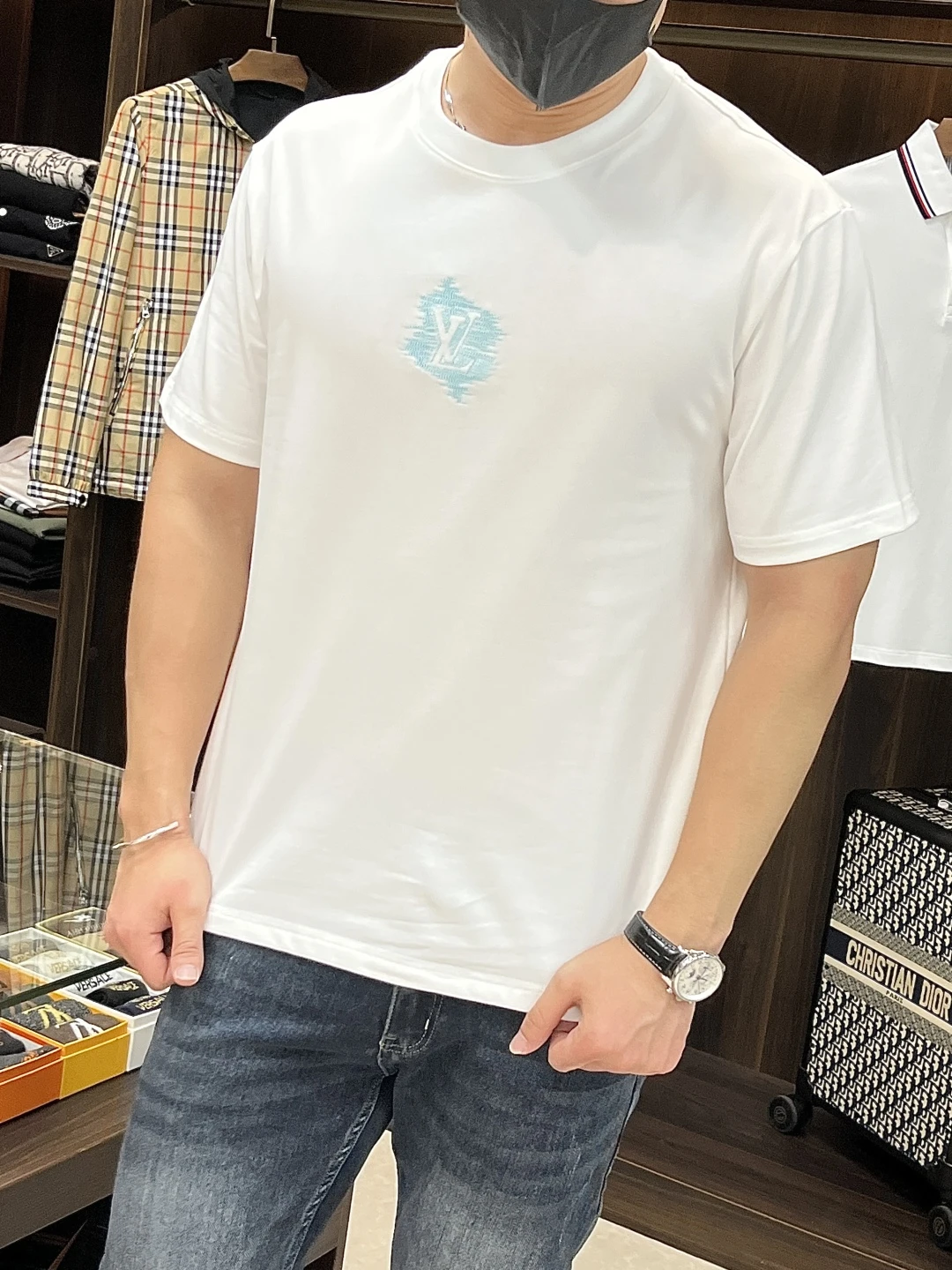 Louis Vuitton T-Shirt — 2bff682a