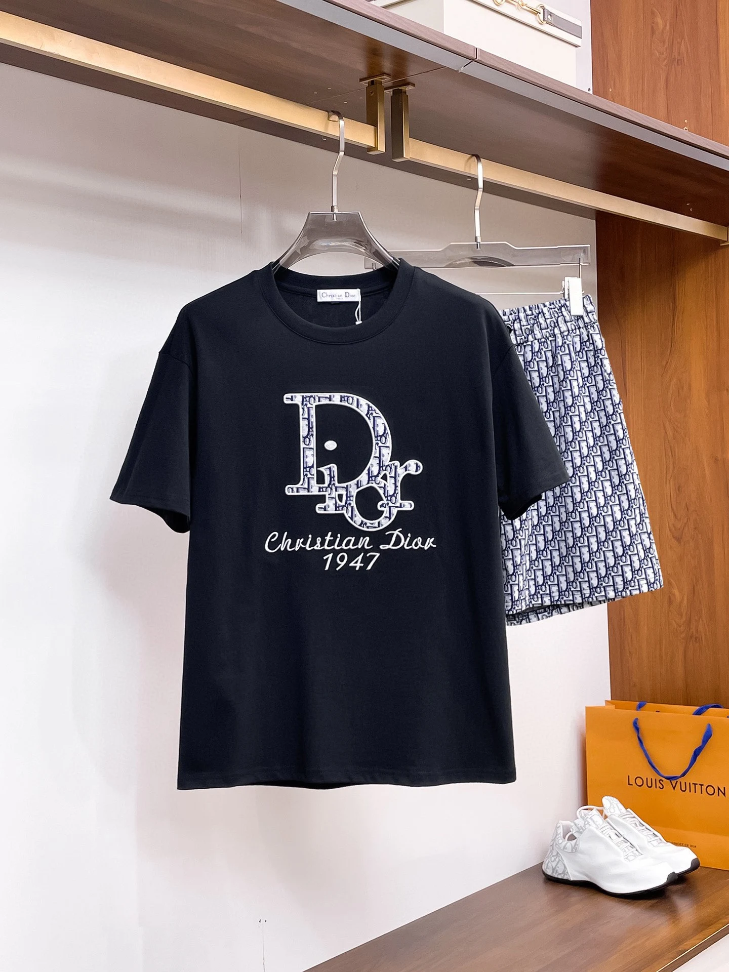 Dior T-Shirt — 3c8987cc
