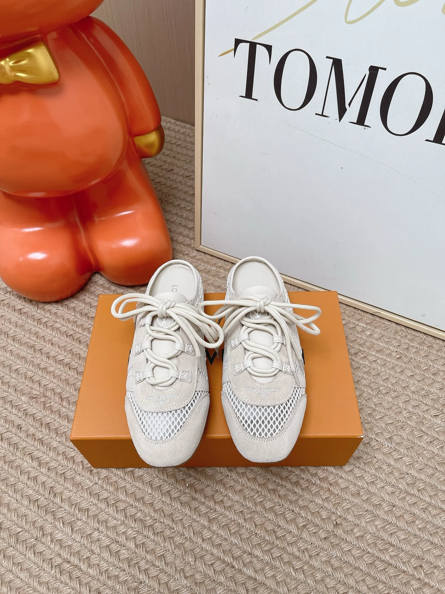 Louis Vuitton Sneakers — c6c1bf3a