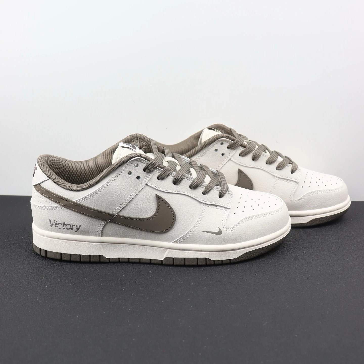 Nike Shoes — efff9030