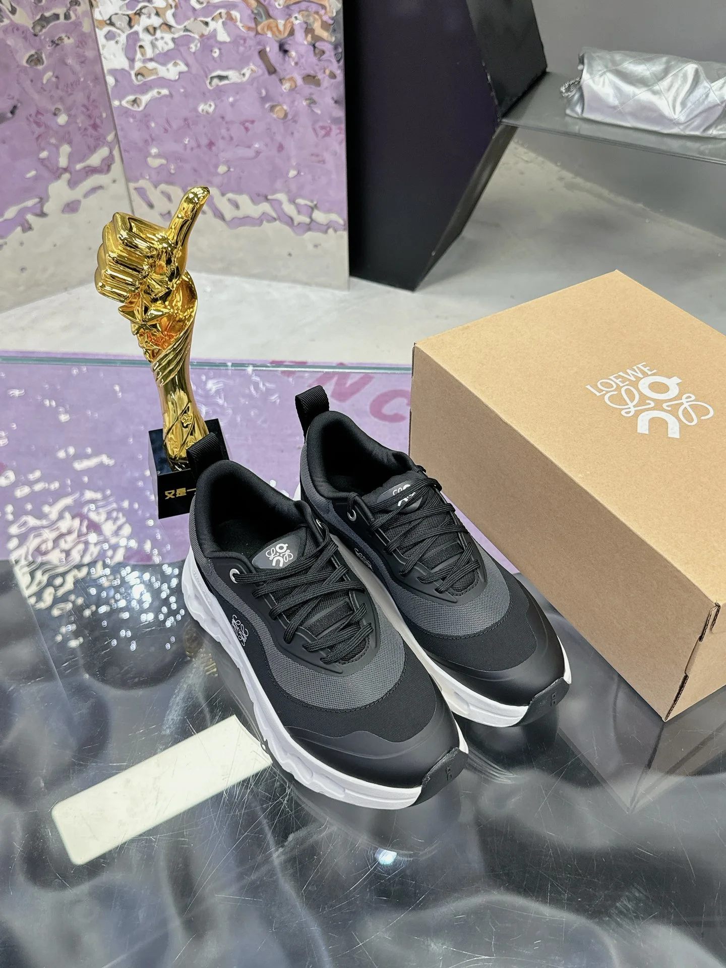 Loewe Sneakers — fa6cd39a