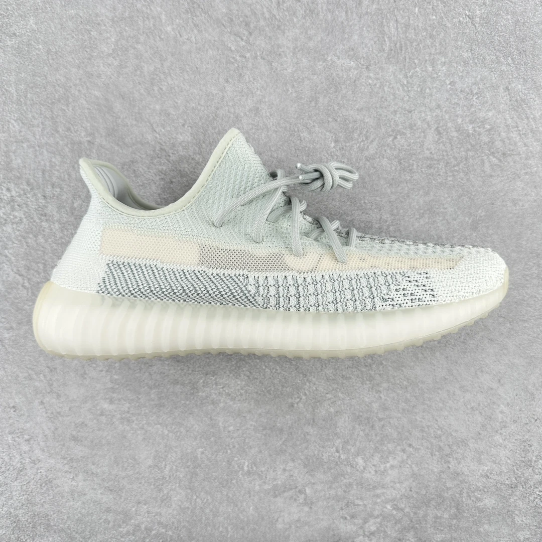 Adidas Shoes — 879eed0a