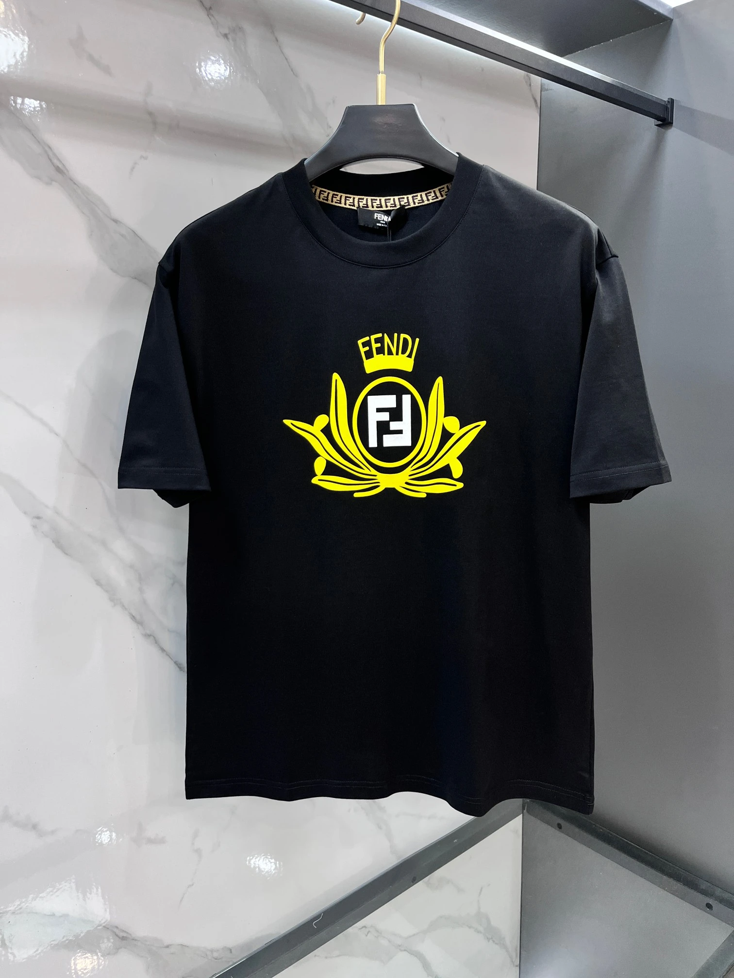 Fendi T-Shirt — 3ebcd145
