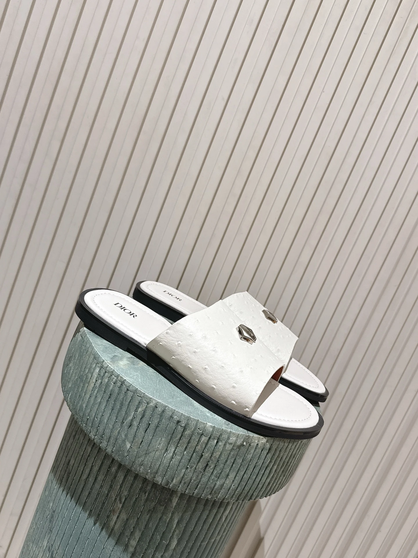 Dior Slides — e66a5a63