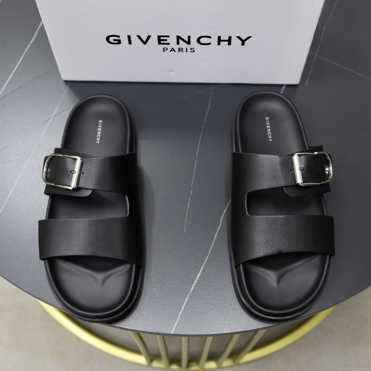Givenchy Shoes — 6a6e383a
