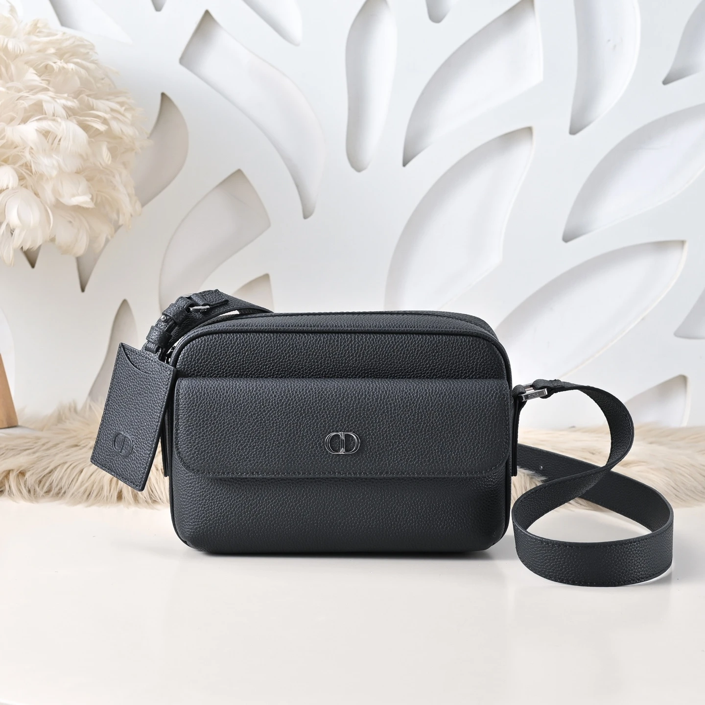 Dior Bag — 5b32cf83
