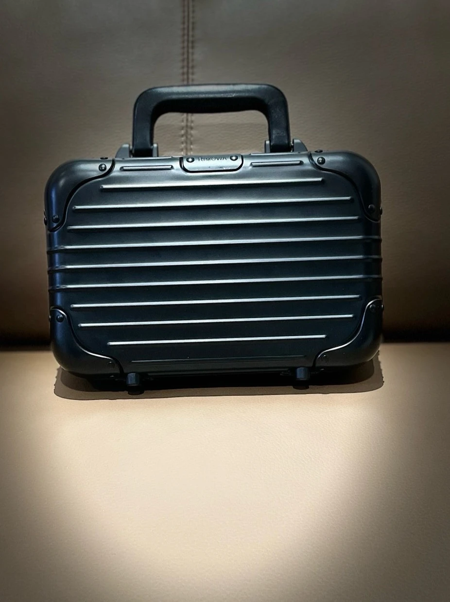 Rimowa Luggage — a5698f12