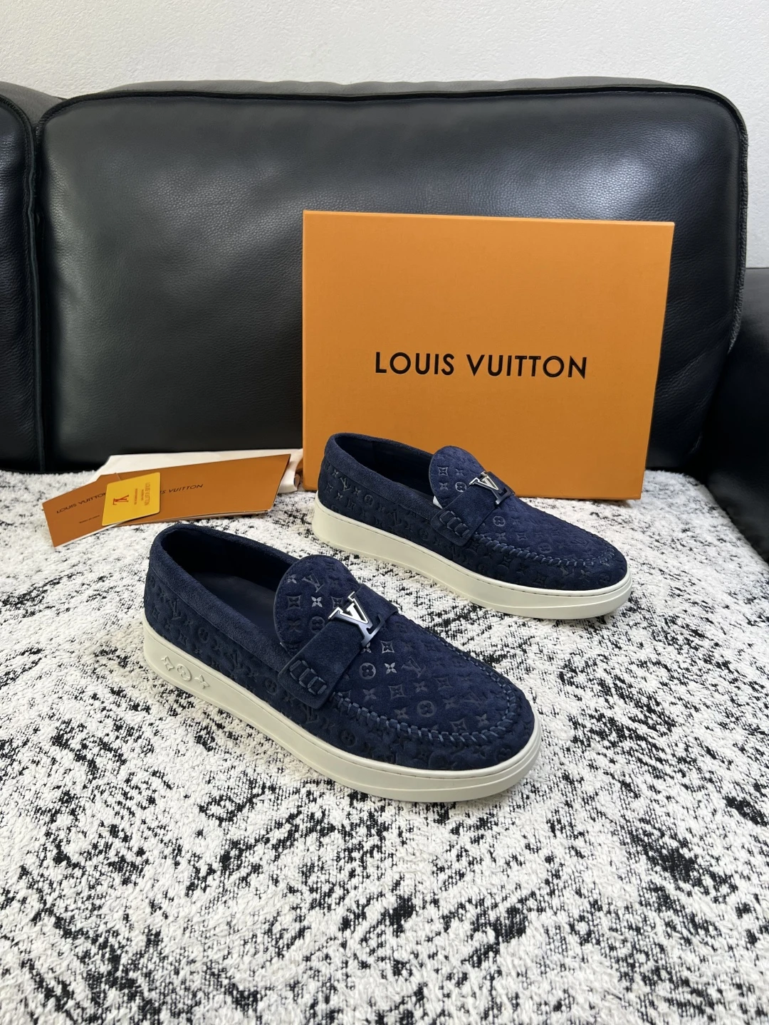 Louis Vuitton Sneakers — b75bee4f