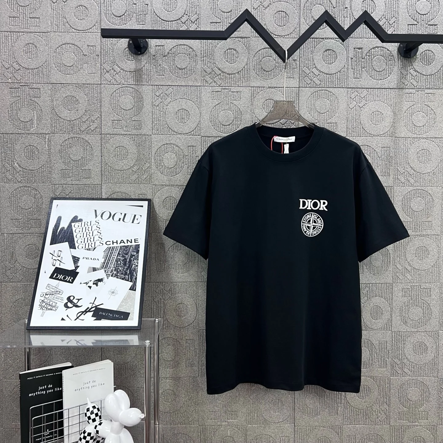 Dior T-Shirt — d2bdc7ec