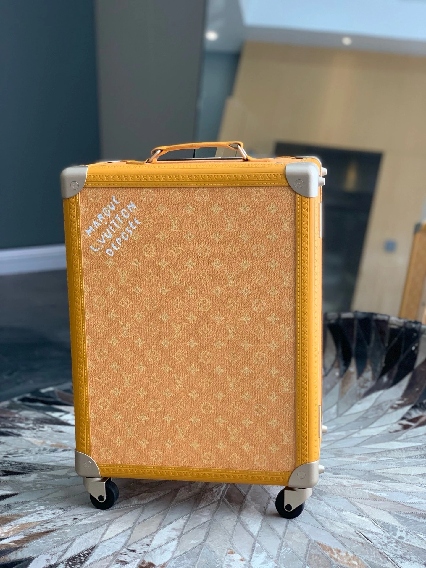 Luggage — 411101a0