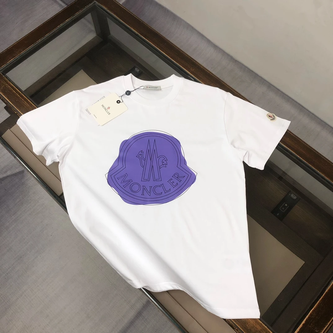 Moncler T-Shirt — 71c98e1c