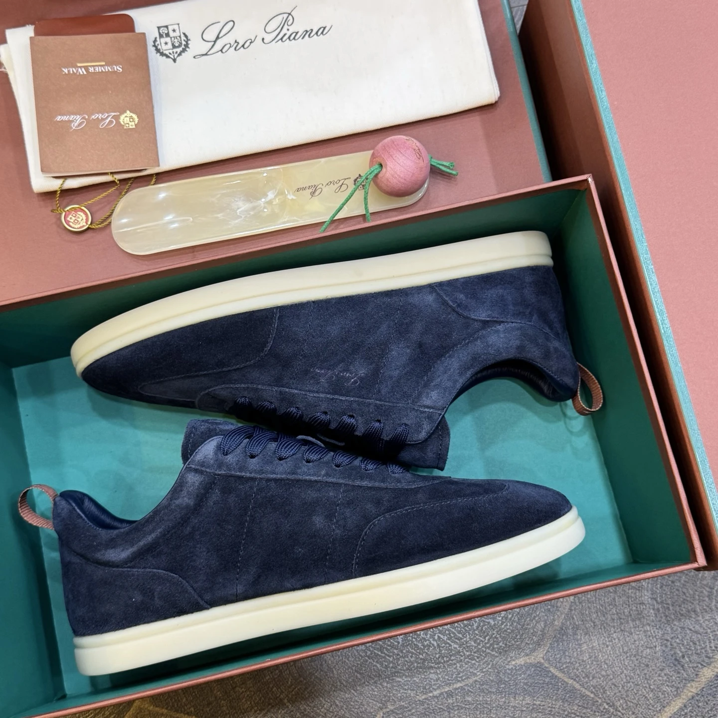 Loro Piana Sneakers — 835f99af
