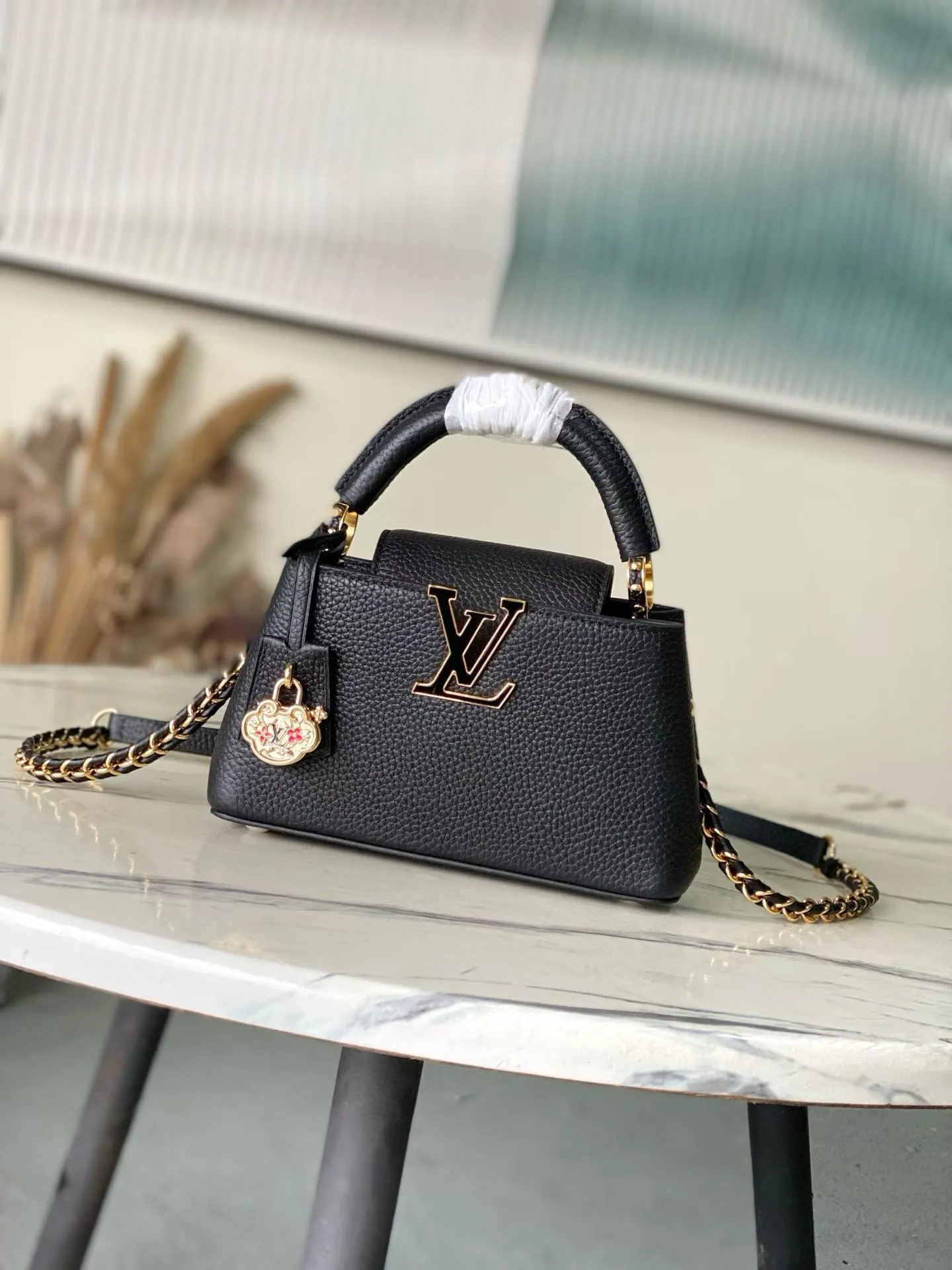 Louis Vuitton Bag — d6209c20