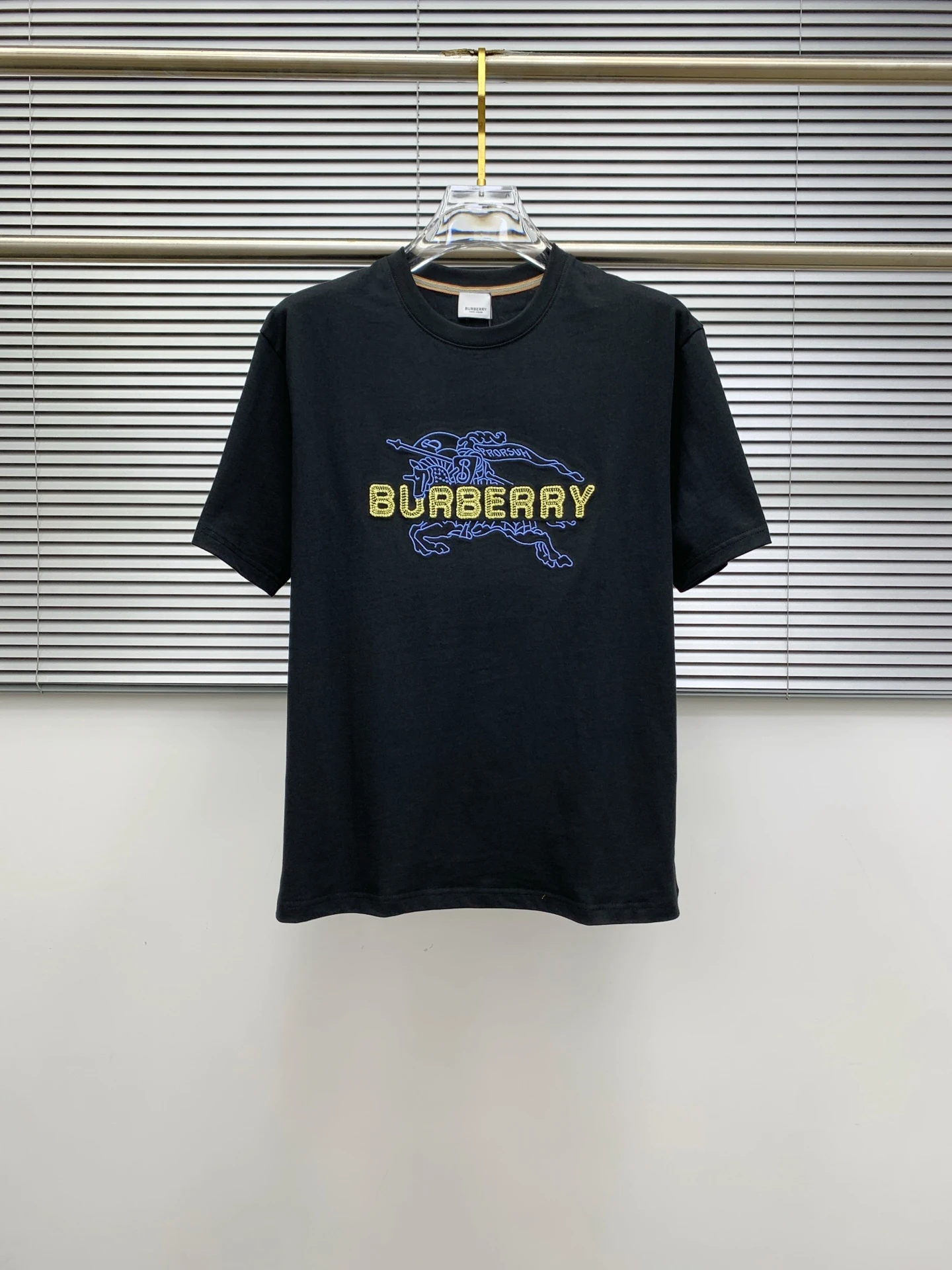 Burberry T-Shirt — 35fb1e50