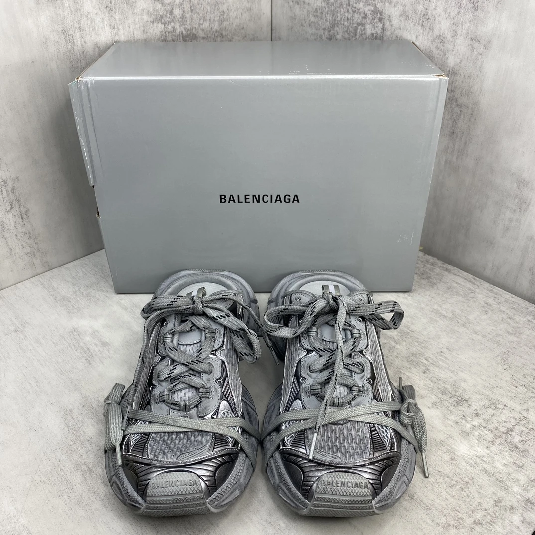 Balenciaga Sneakers — 82a2fd13