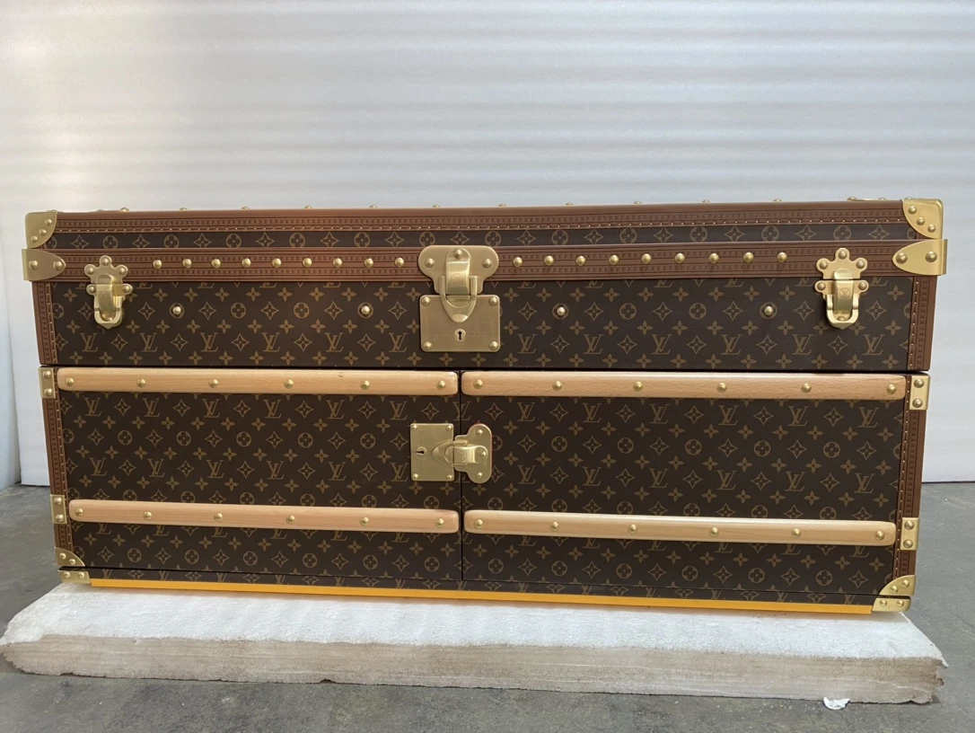 Luggage — d39d882f