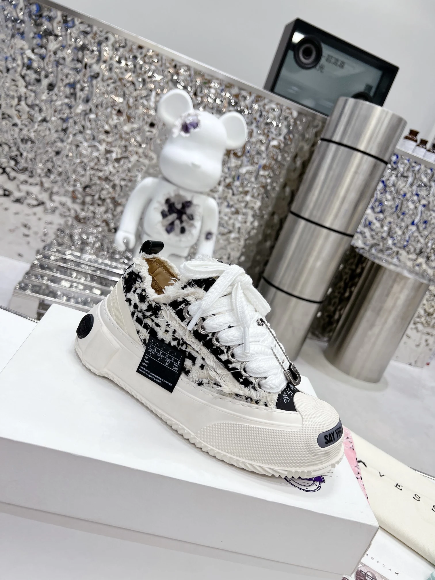 XVESSEL Sneakers — a1d397b4