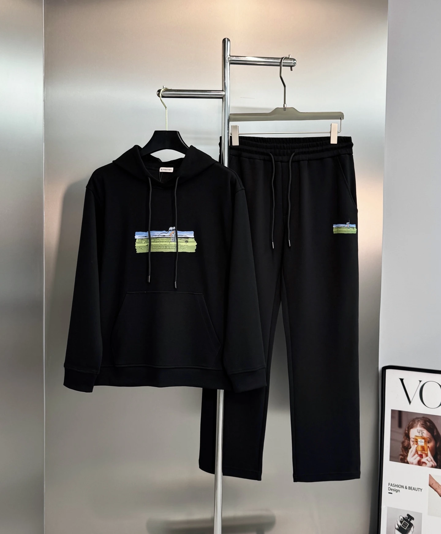 Burberry Joggers — a65bc4ce