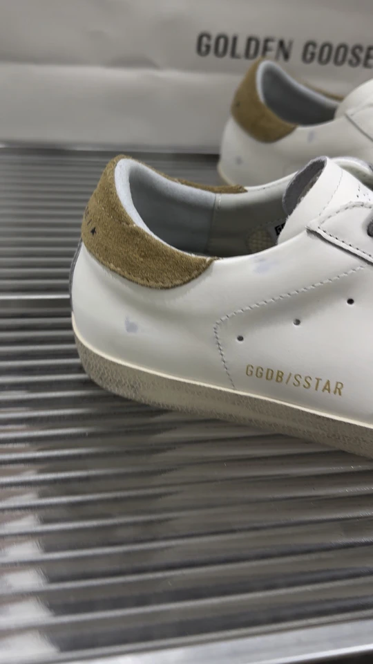 Golden Goose Sneakers — 471676c3