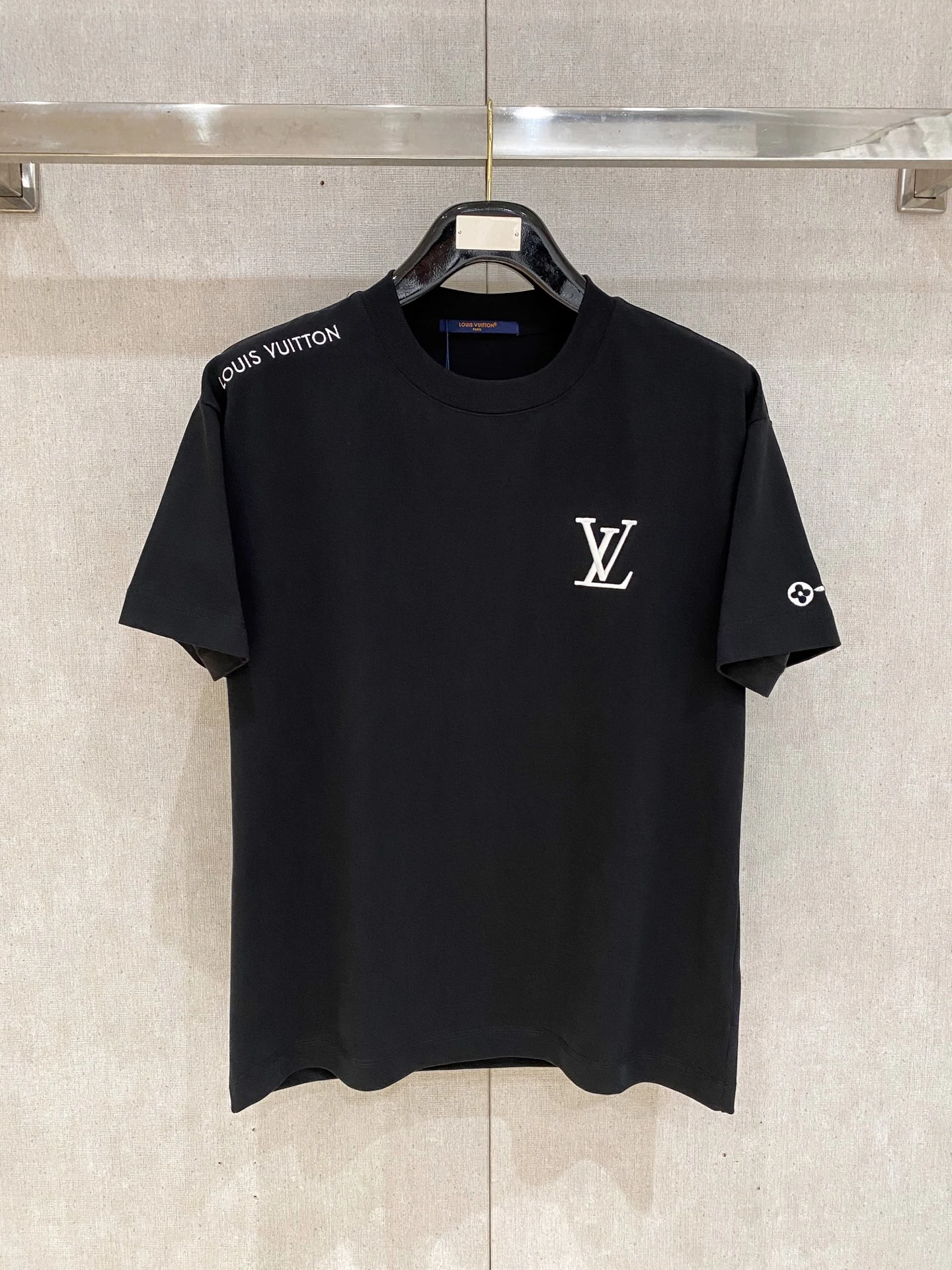 Louis Vuitton T-Shirt — 359b2ac1
