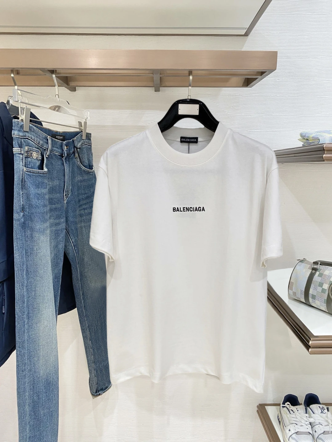 Balenciaga T-Shirt — 46921d35