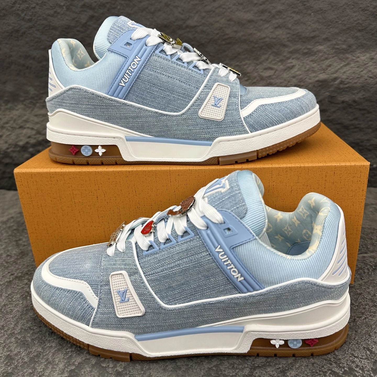 Louis Vuitton Sneakers — 91a19143