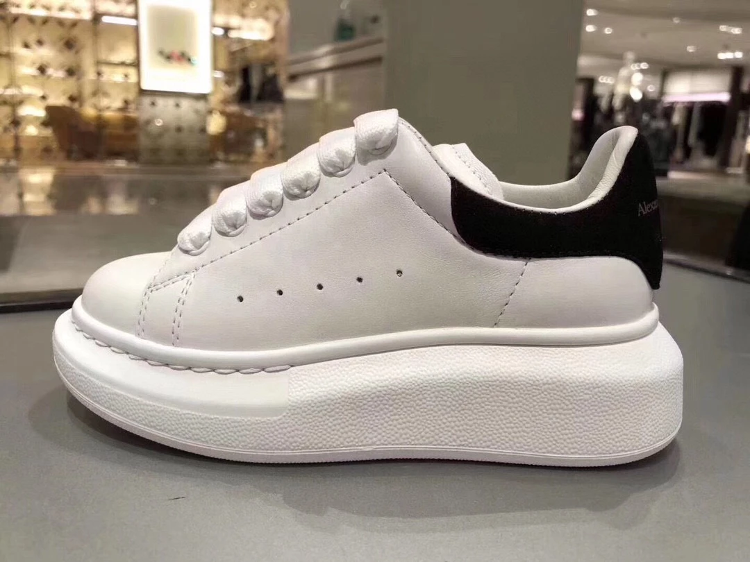 Alexander McQueen Sneakers — 43d8ed6c