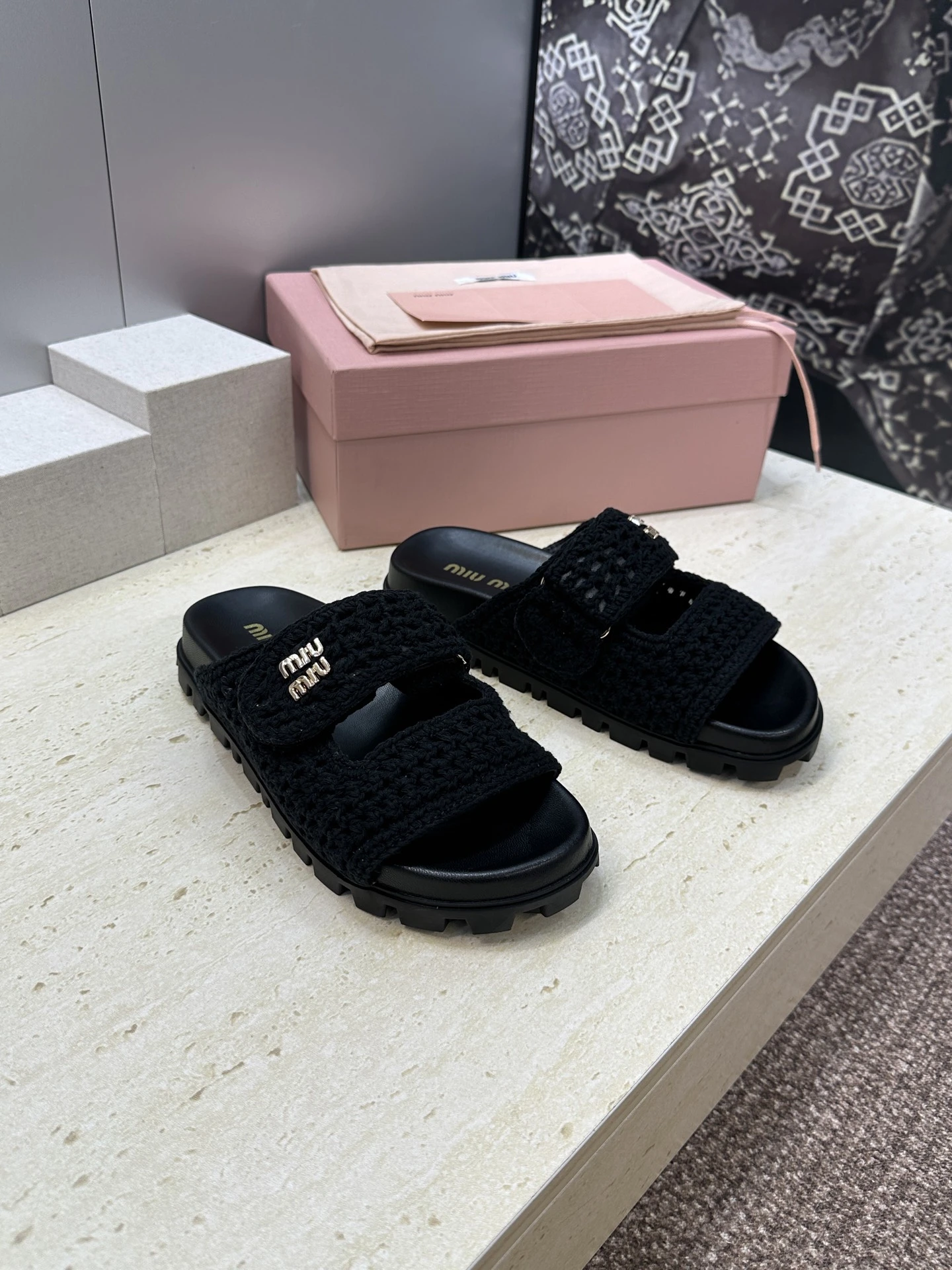 Miu Miu Slippers — b1b92694