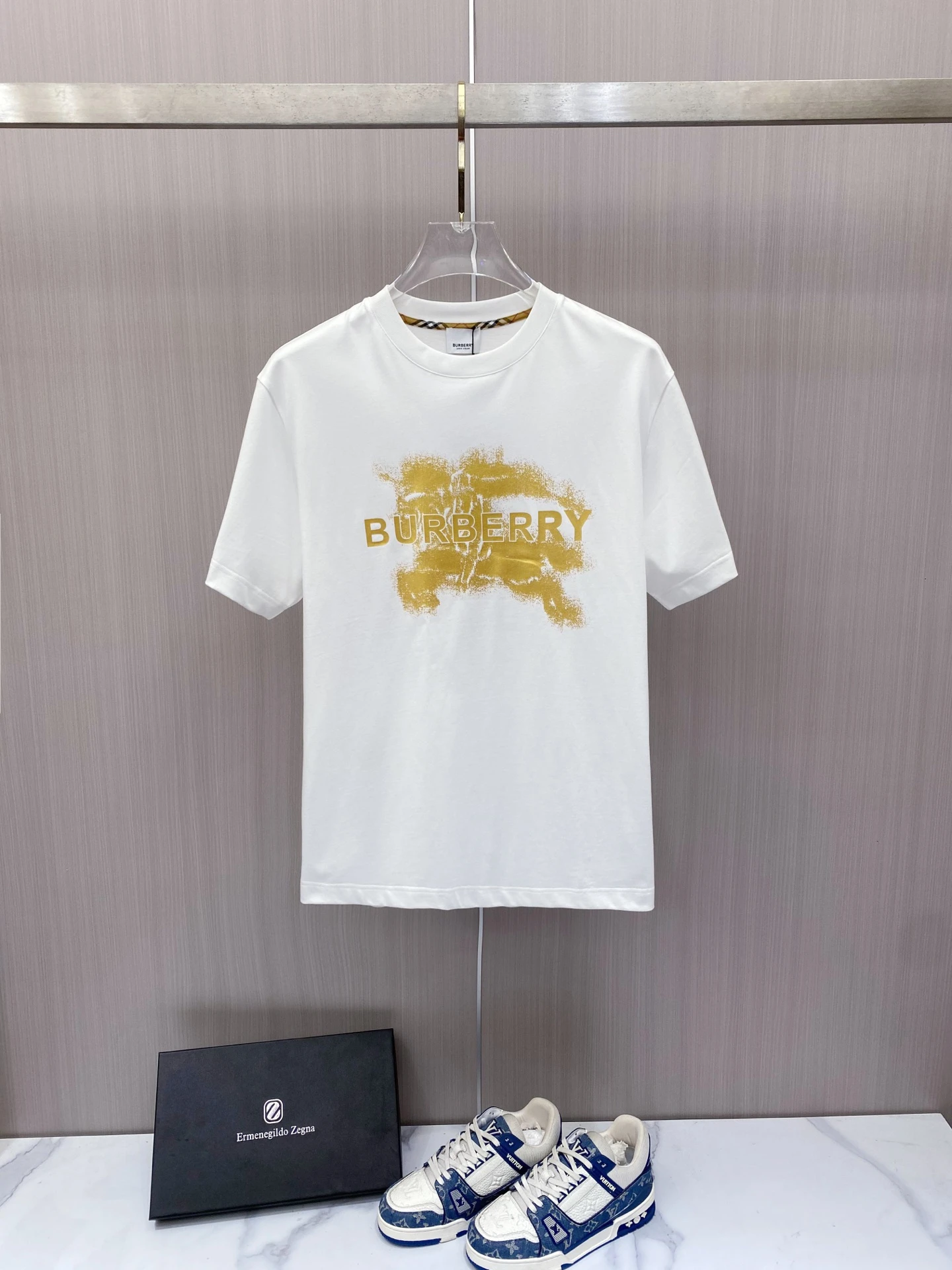 Burberry T-Shirt — 5039dcbb