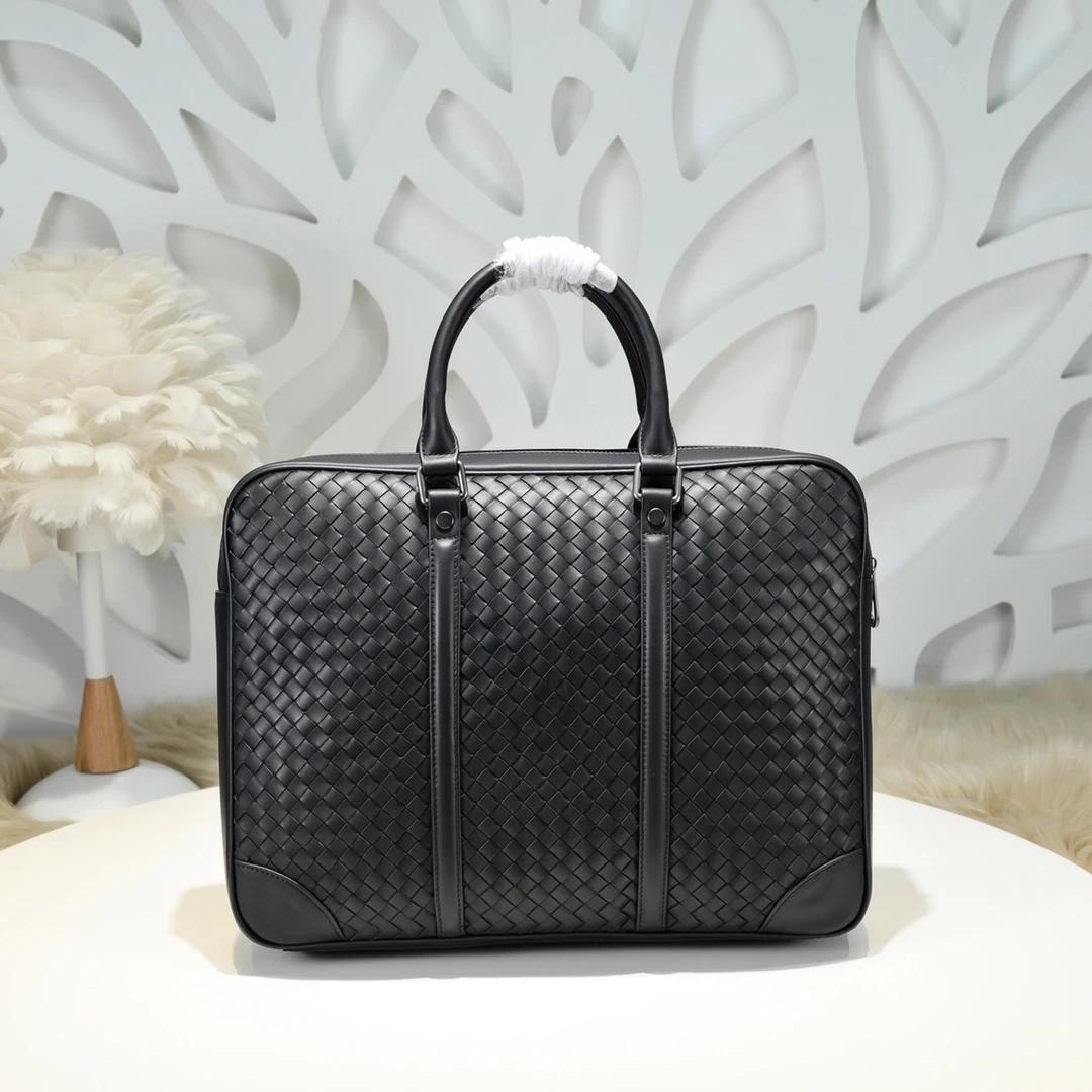 Bottega Veneta Bag — f6c9ed1d