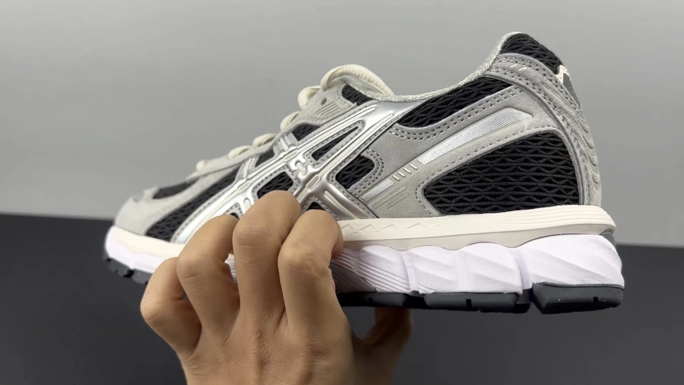 Asics Shoes — db1098bf