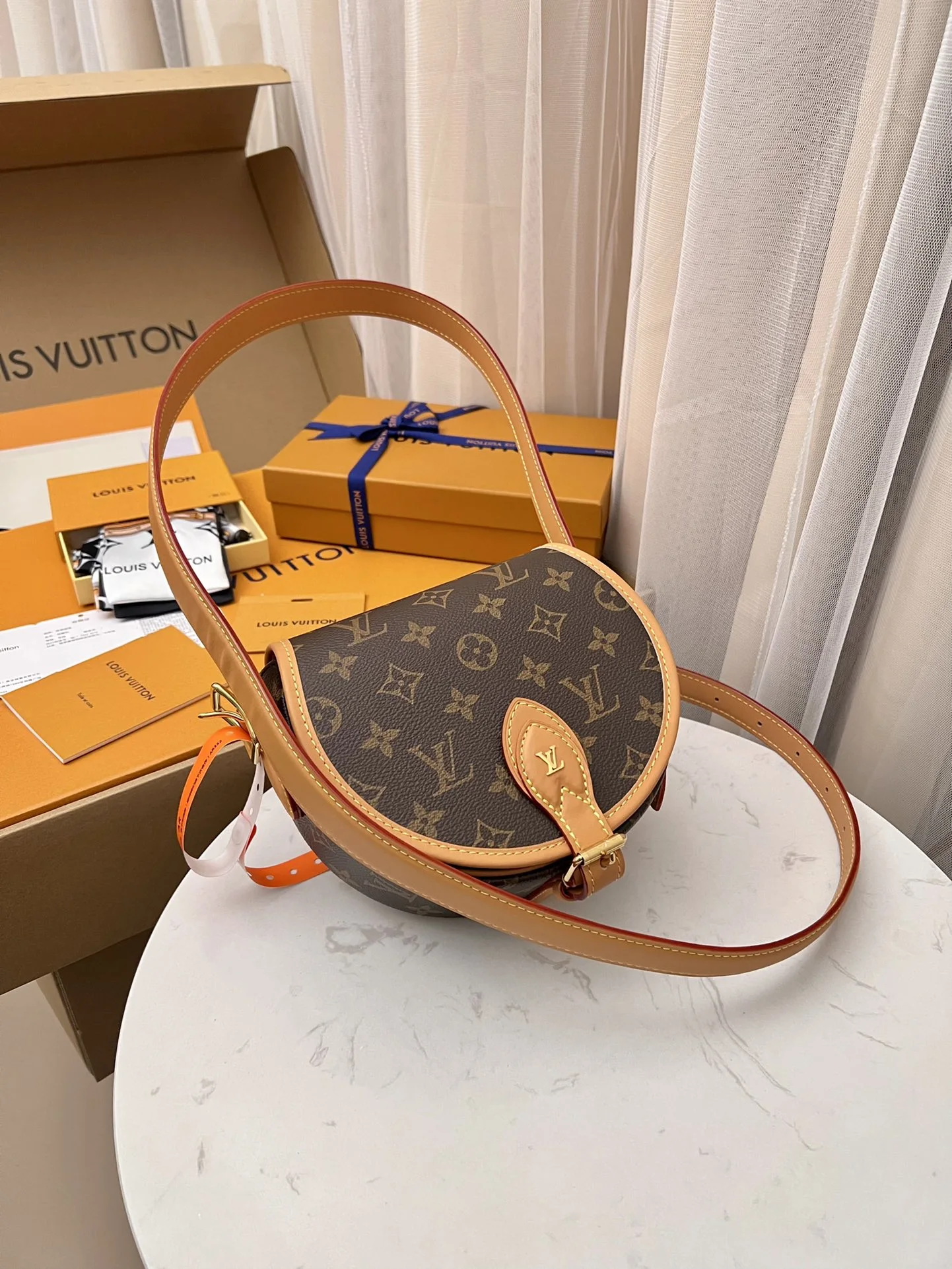 Louis Vuitton Bag — 07419350