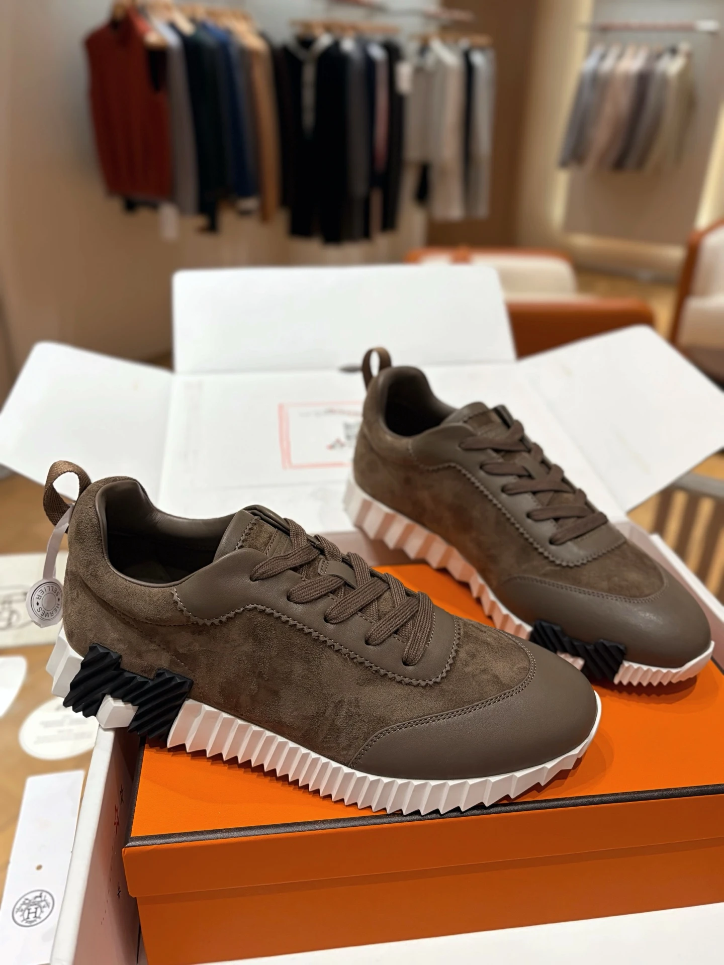 Hermès Sneakers — 58798abe