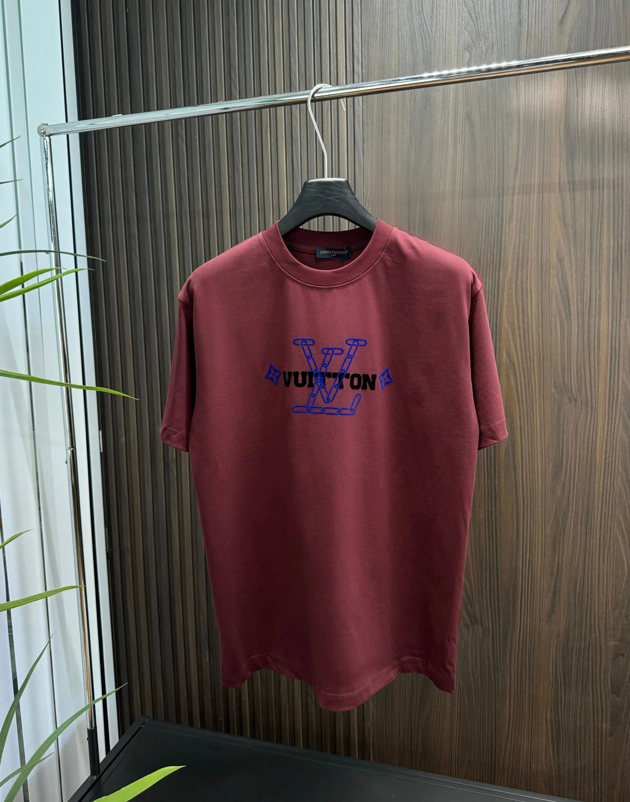 Louis Vuitton T-Shirt — 893923b0