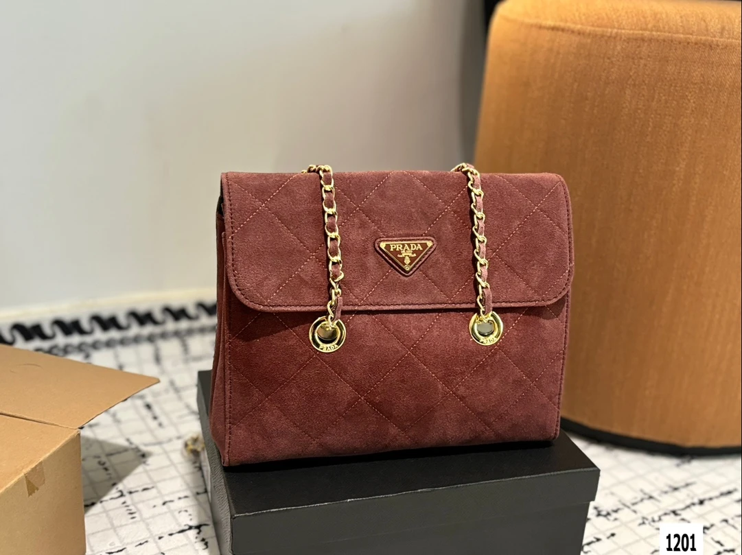 Prada Bag — 1c676659