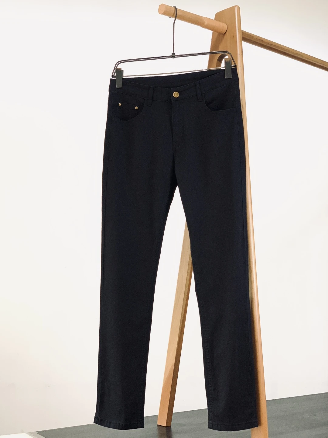 Louis Vuitton Jeans — 813d4284