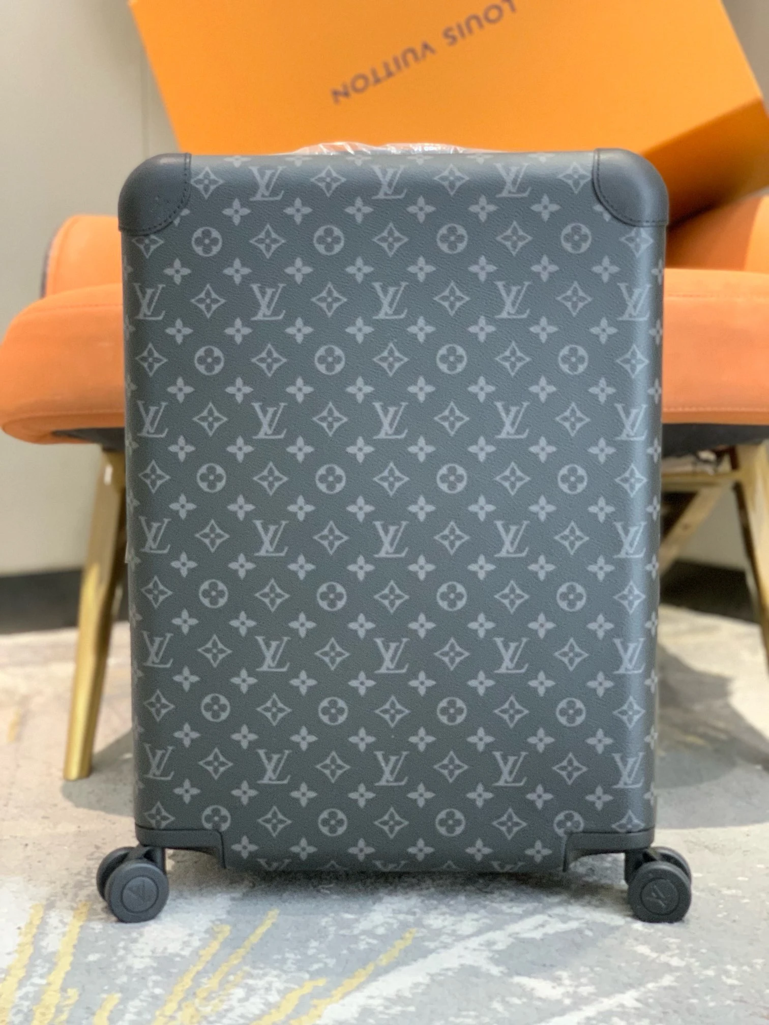 Luggage — 71ea32f9