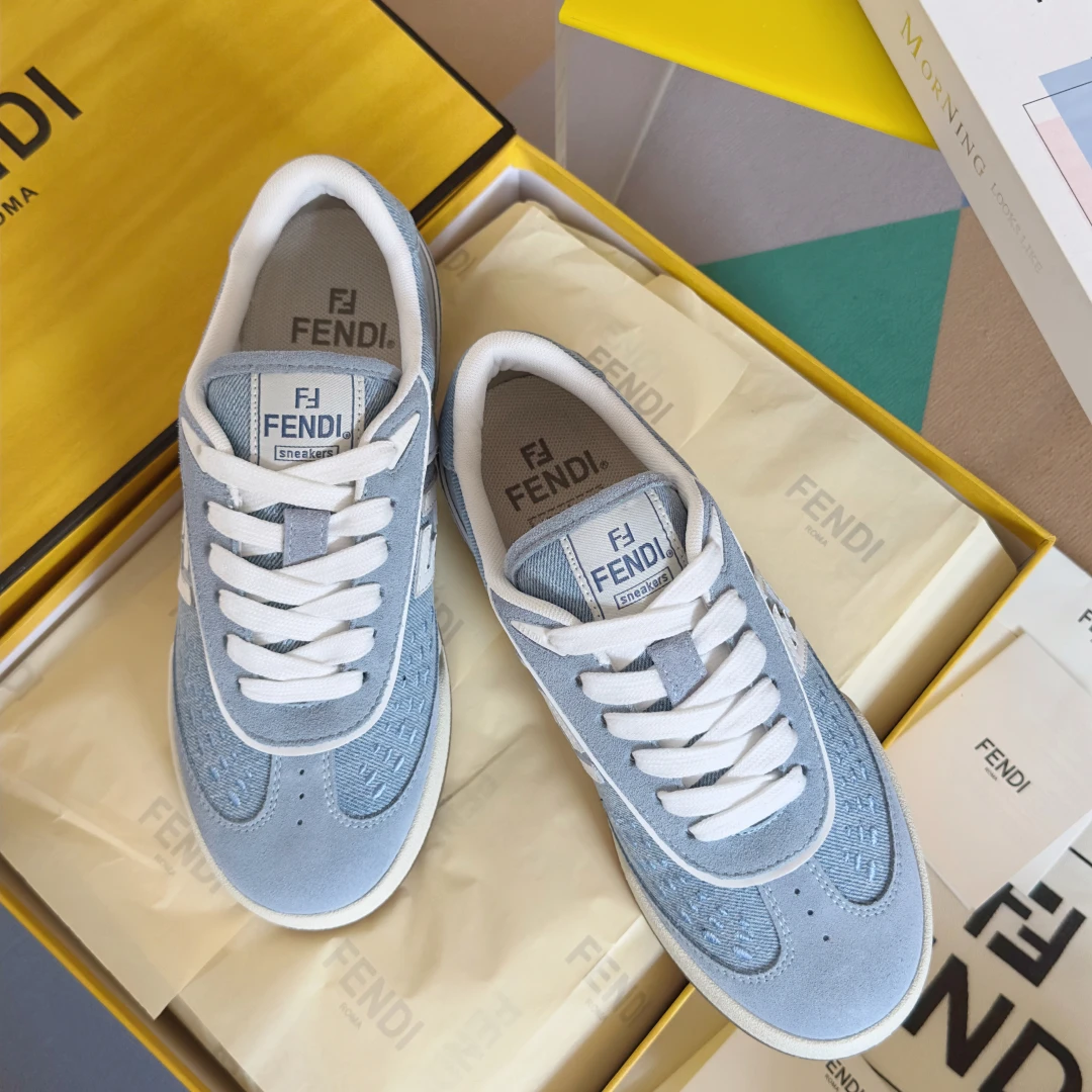 Fendi Sneakers — 9d5cc744