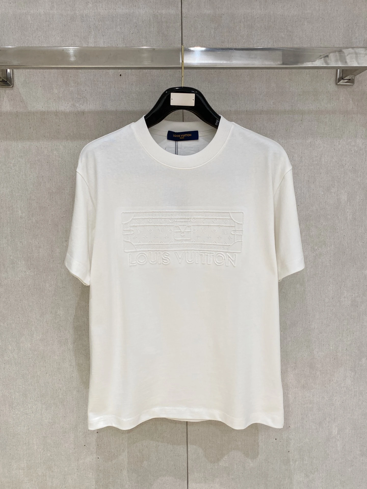 Louis Vuitton T-Shirt — 28872dbb