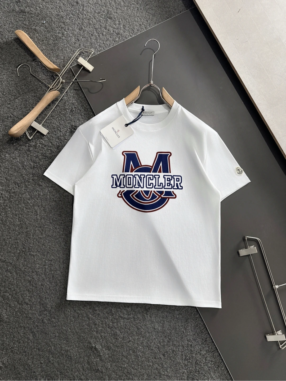 Moncler T-Shirt — 0cc54090
