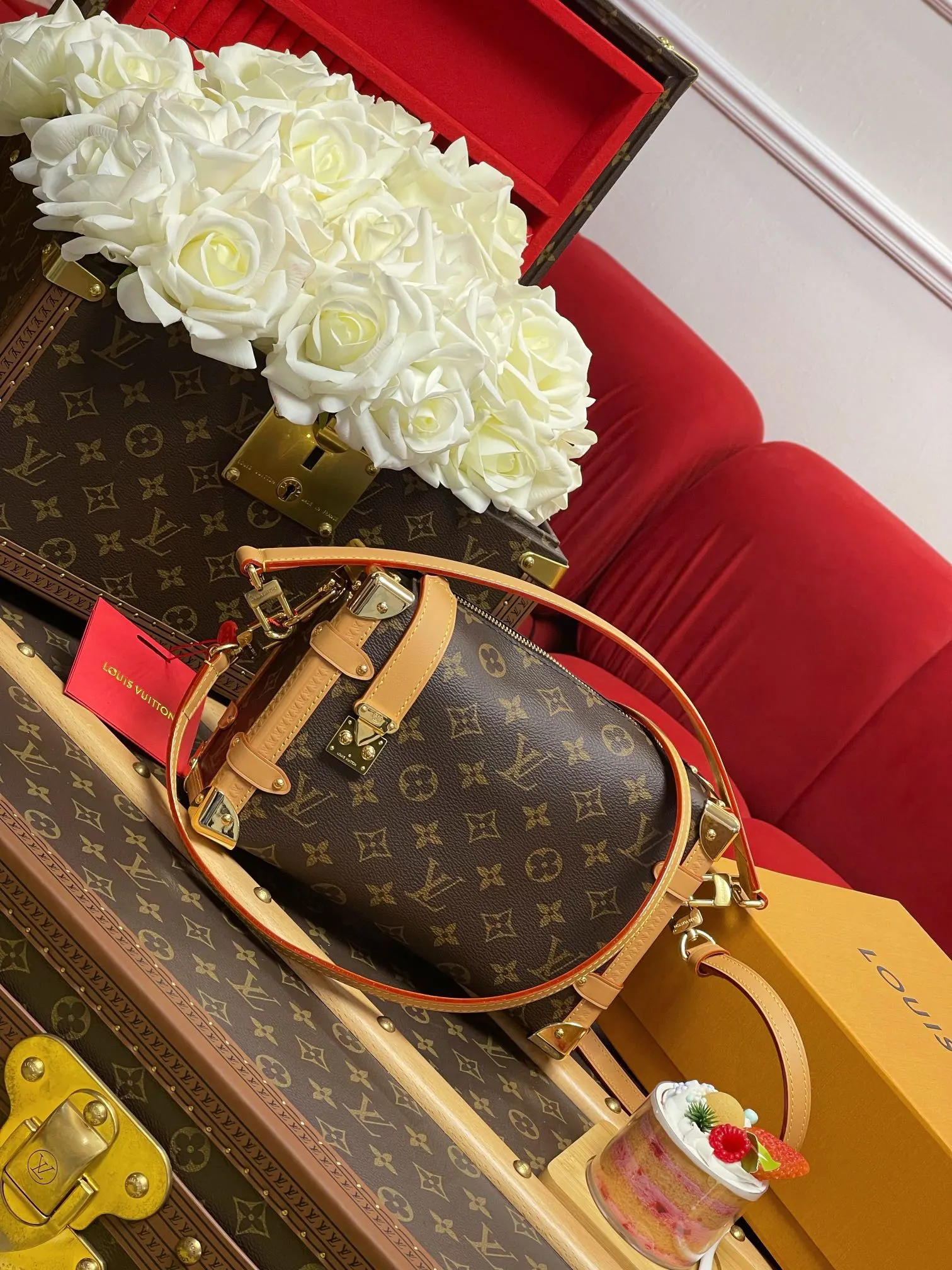 Louis Vuitton Bag — 48d87a6a