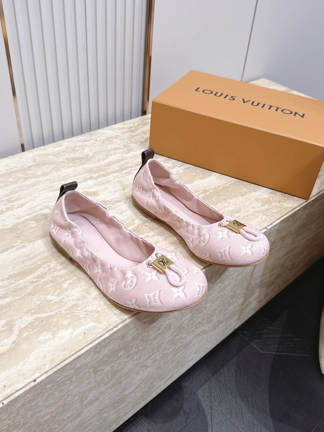 Louis Vuitton Shoes — 09496f34