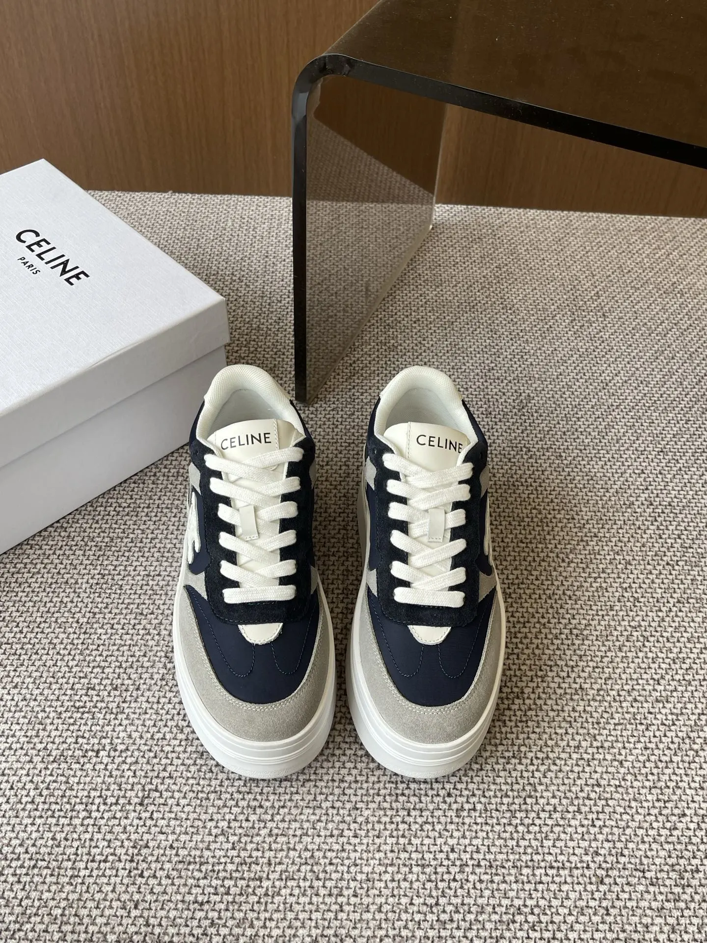 Celine Sneakers — fc288272