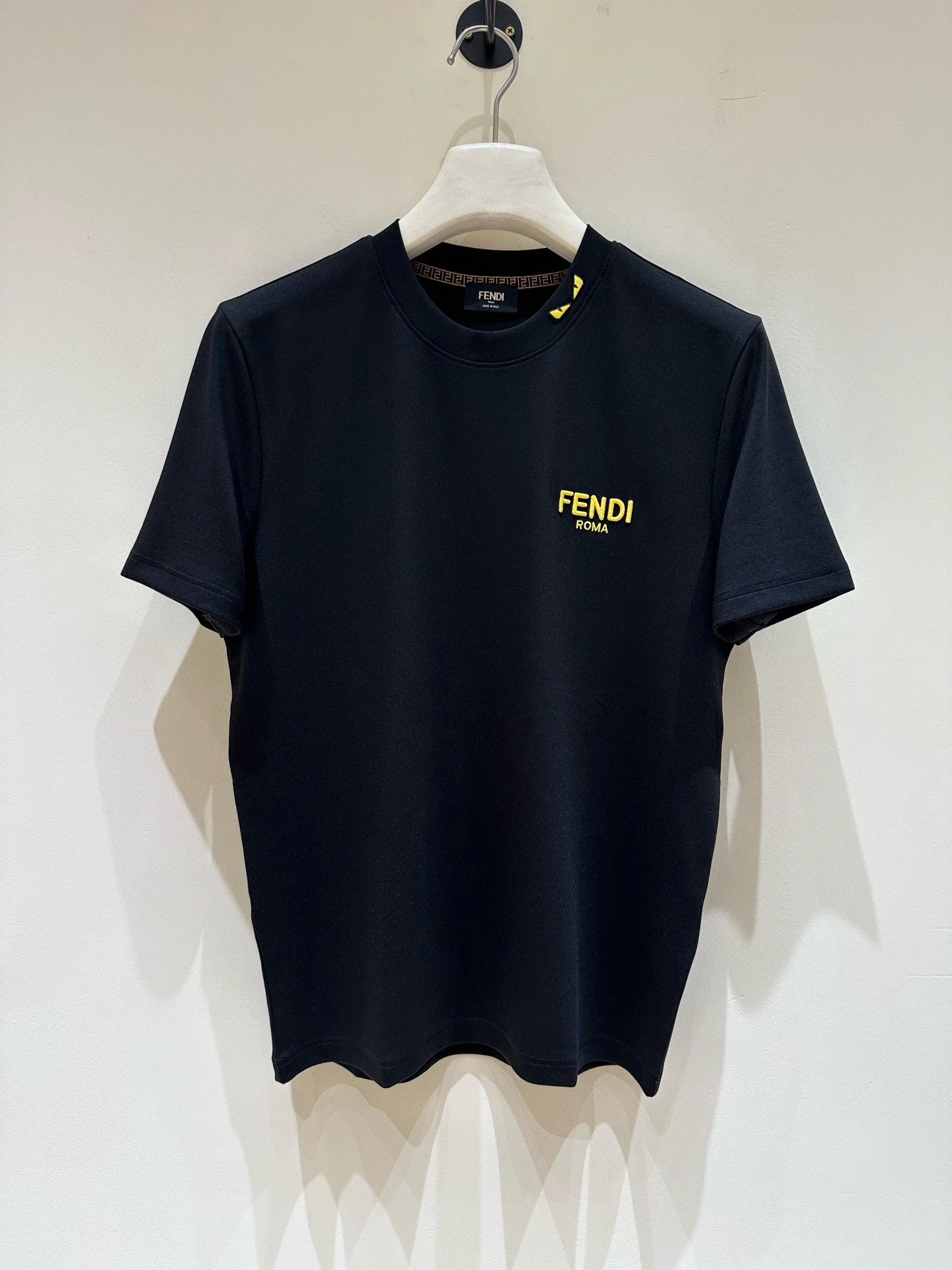 Fendi T-Shirt — 9025a894