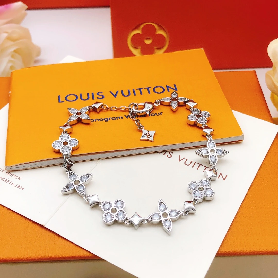 Louis Vuitton Bracelets — 3cf3c0ef