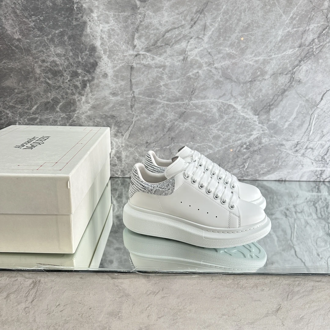 Alexander McQueen Sneakers — b0f3da7c