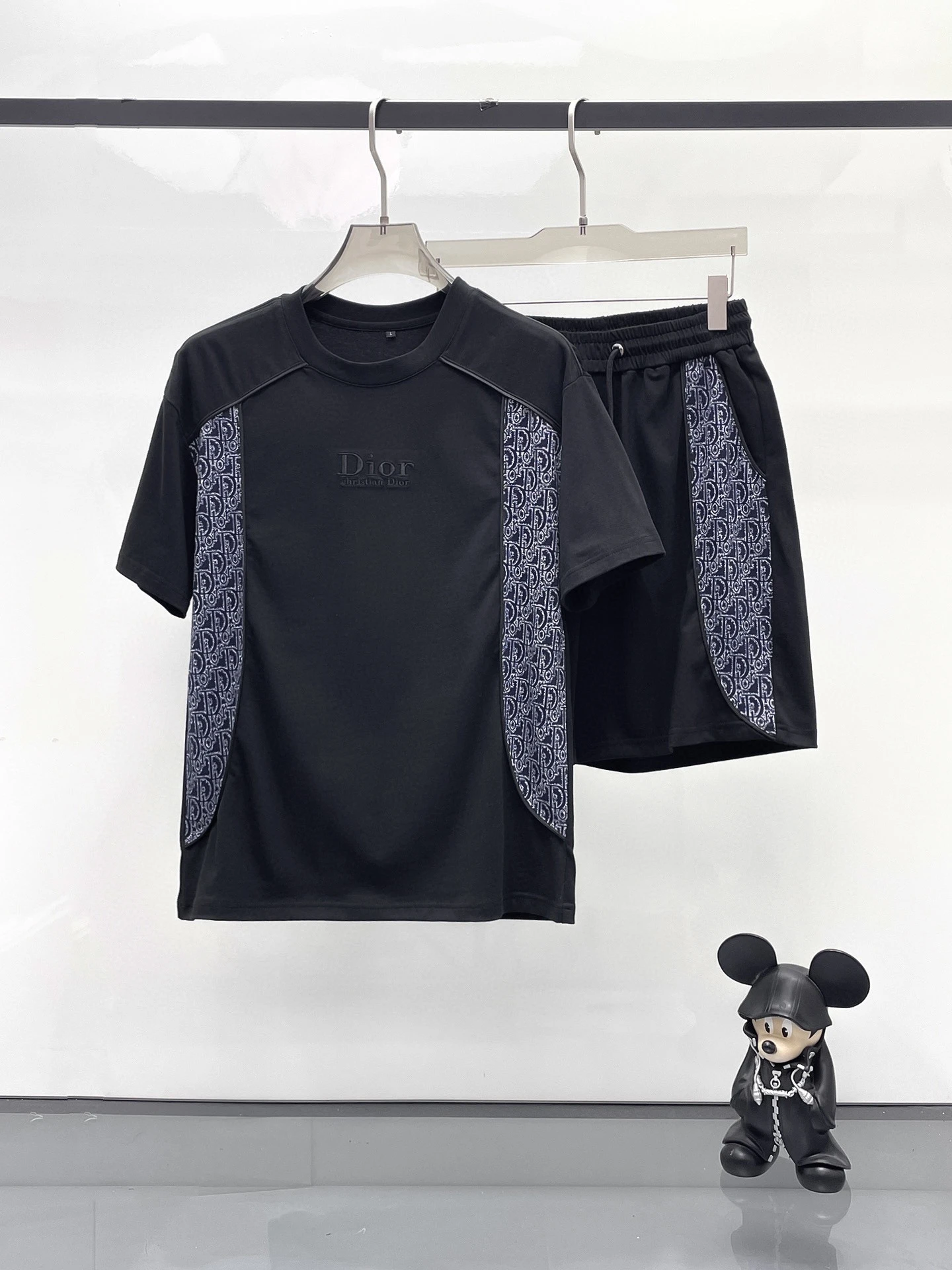 Dior T-Shirt — ba2359d6